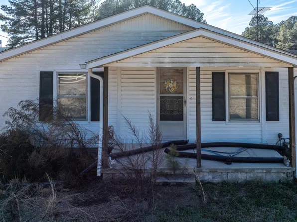 1395 W Noble St, Selma, NC 27576