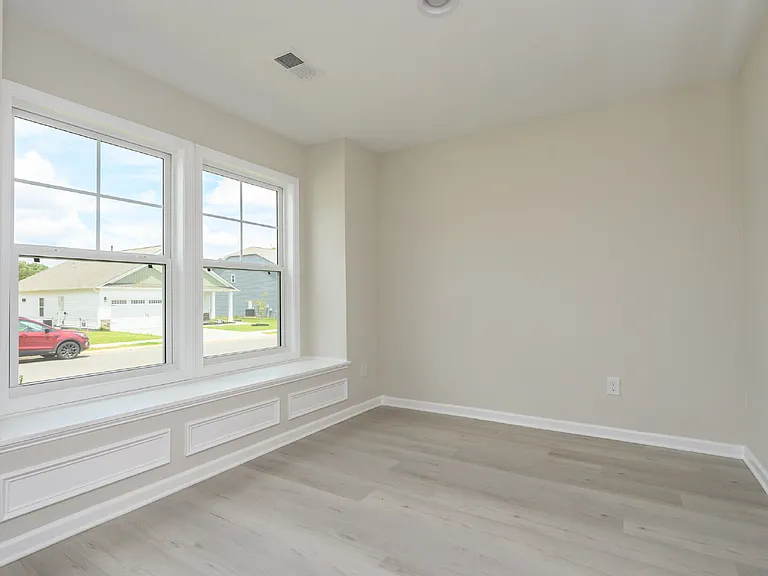 105 Bruinen Dr — Photo 4