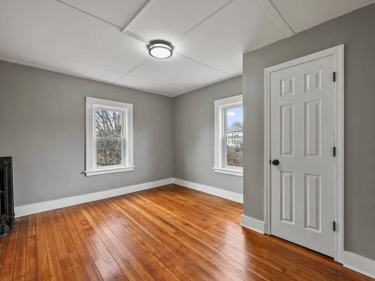 5-6 Monteleone Pl — Photo 13
