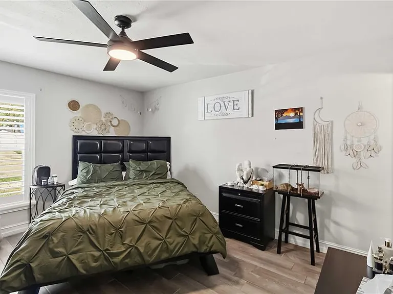 10327 Parkcrest Dr — Photo 13