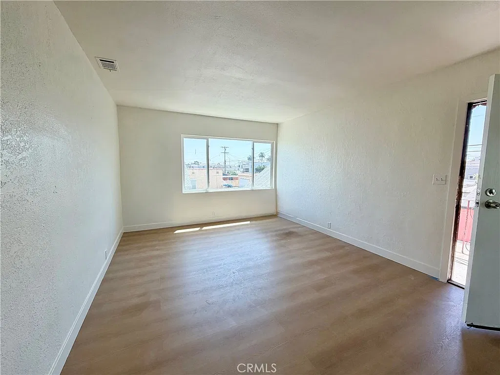 1 bed, 700 sqft, $1,750 — Photo 4