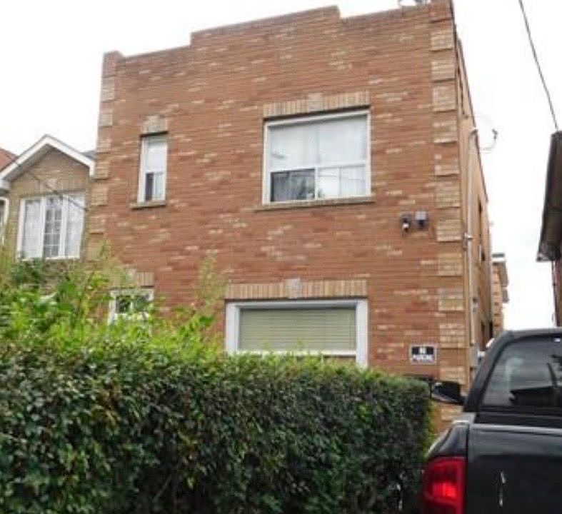 2nd image of 352 Caledonia Rd