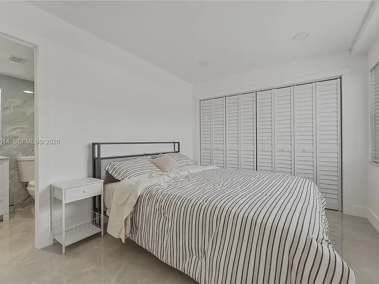3702 NE 171st St #17 — Photo 12