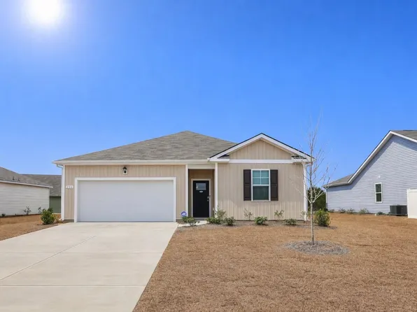 206 Carver Willow Dr., Loris, SC 29569