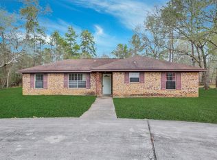 12218 Oak Wood St, Pinehurst, TX 77362