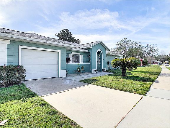 2nd image of 3100 Port Royal Dr