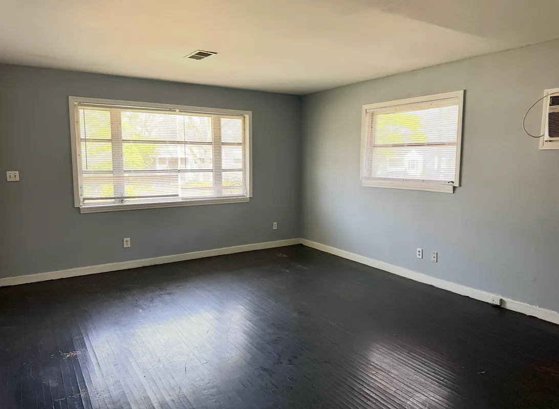 2 bed, 1.0 bath, 939 sqft, $950 — Photo 3