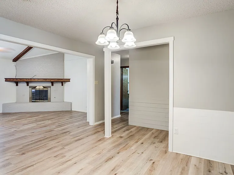 810 Mimosa Ave — Photo 2