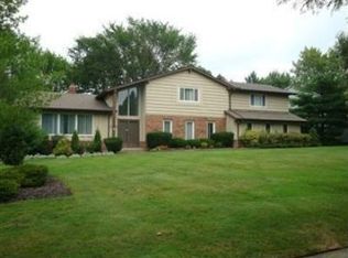 25535 Halburton Rd, Beachwood, OH 44122