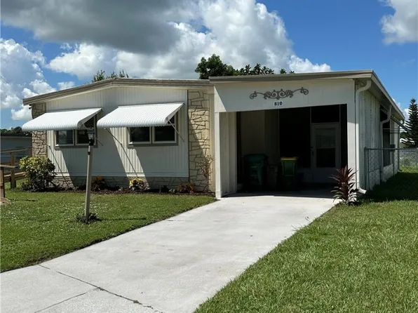 810 Oriole Cir, Barefoot Bay, FL 32976