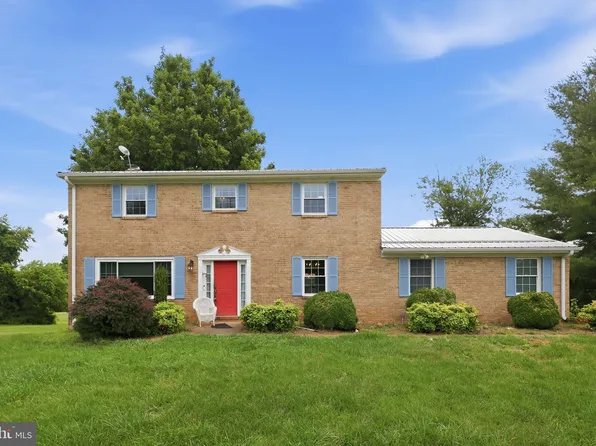 39335 Bolington Rd, Lovettsville, VA 20180