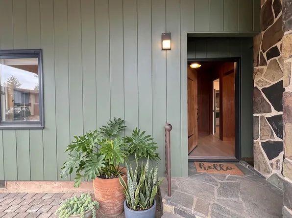 616 Cheryl Ln, Phoenix, OR 97535