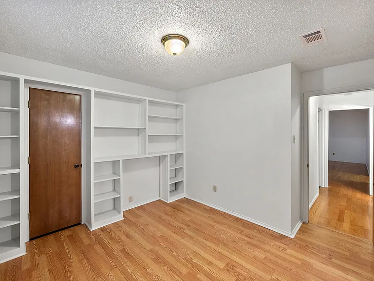6436 Ridglea Dr — Photo 27