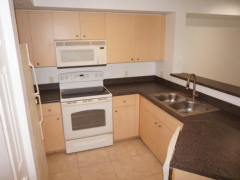 4021 San Marino Blvd #204 — Photo 5