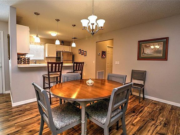 4th image of 2711 Privada Dr