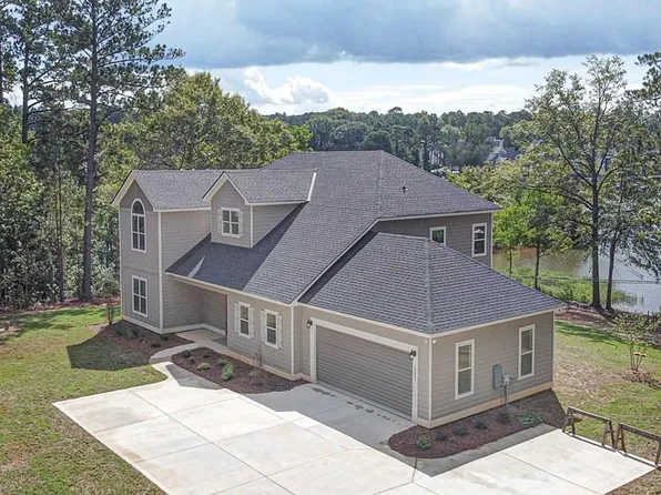 317 Hinton Dr, Hamilton, GA 31811