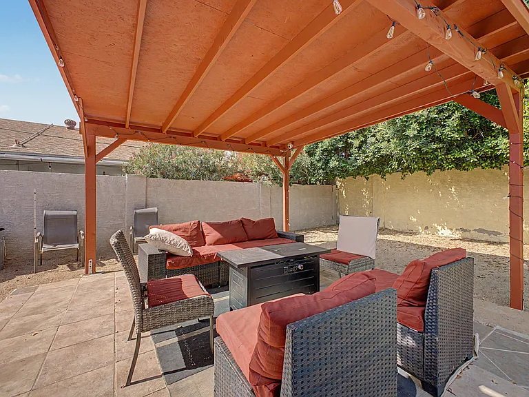 8932 N 56th Dr — Photo 7