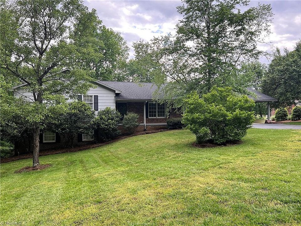 1st image of 348 Maplewood Dr
