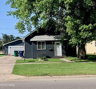 719 1st Ave NE, Watertown, SD, 57201