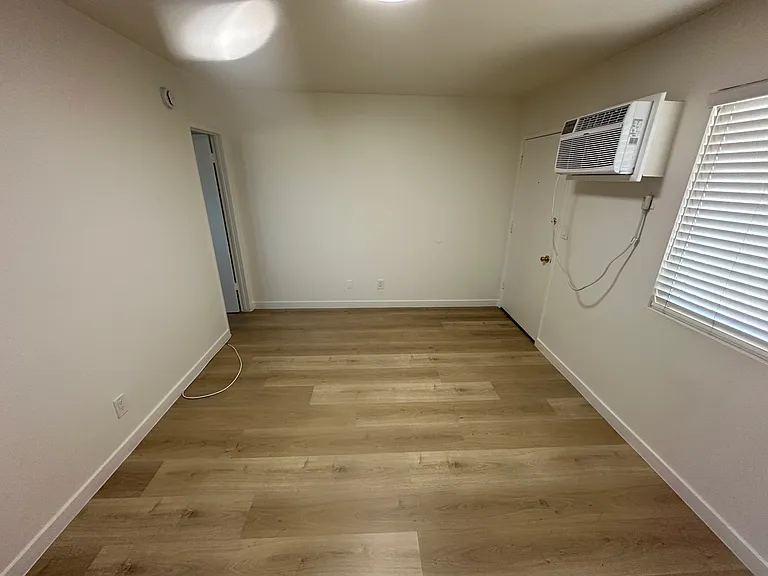 The Reef Apartments — Photo 29