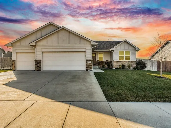 925 E Hickam St, Derby, KS 67037