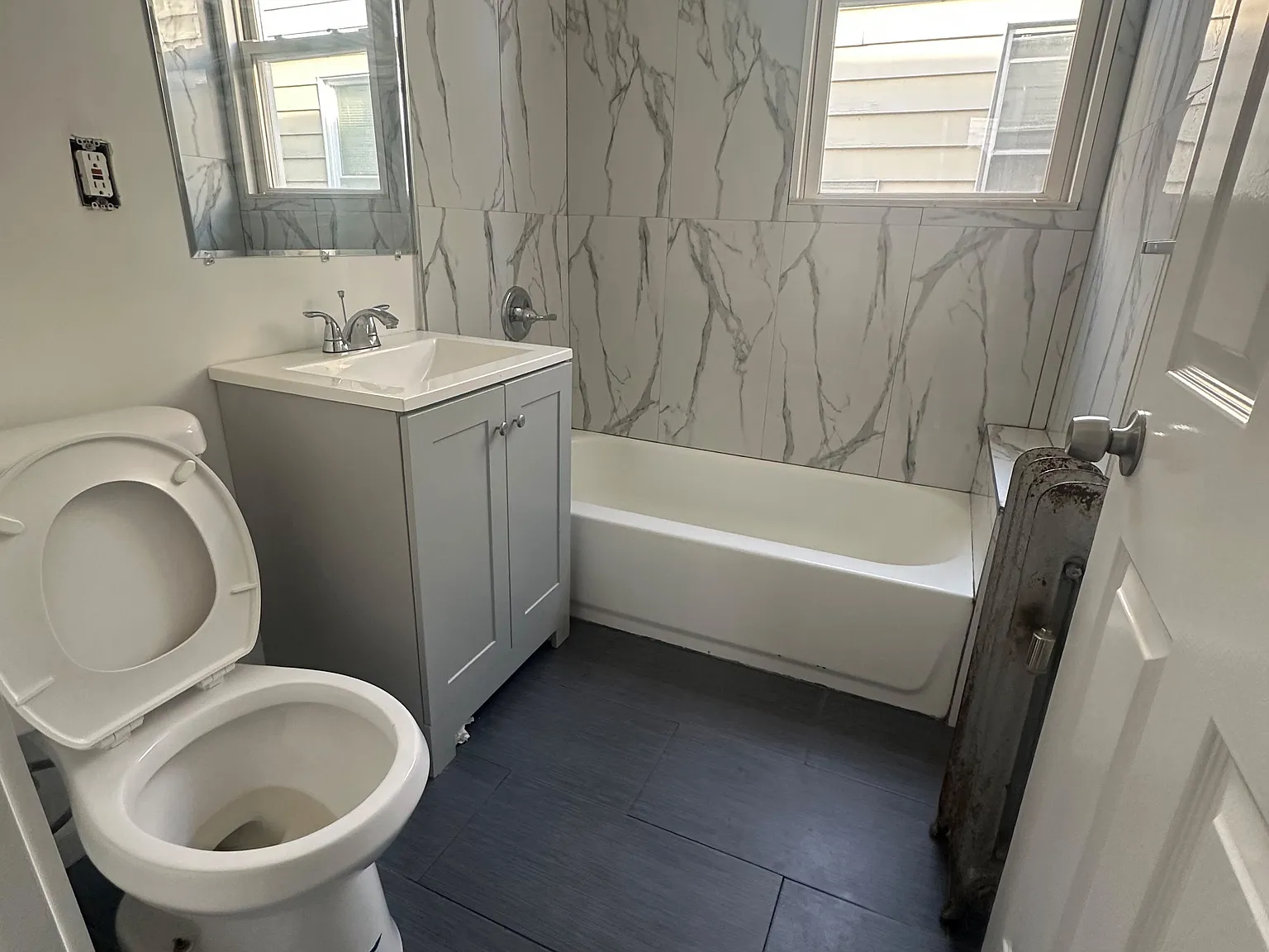 3 bed, 1900 sqft, $2,100 — Photo 3