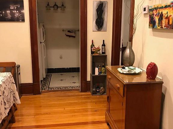 5th image of 4514 Prytania St APT 2