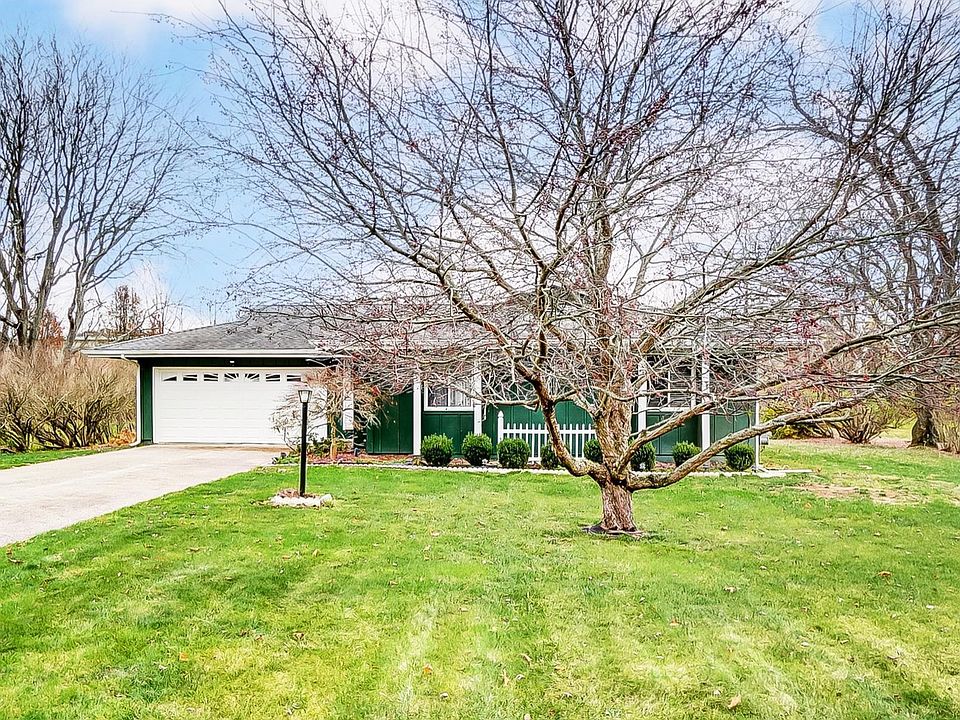 1st image of 501 Earl Dr