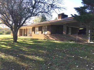 2246 Holt Town Rd, Newport, TN 37821