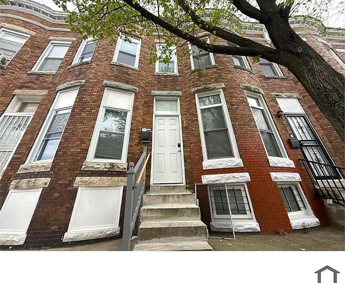 499 E Lorraine Ave — Photo 3