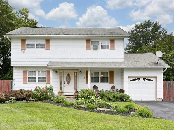 16 Wedgewood Drive, Goshen, NY 10924