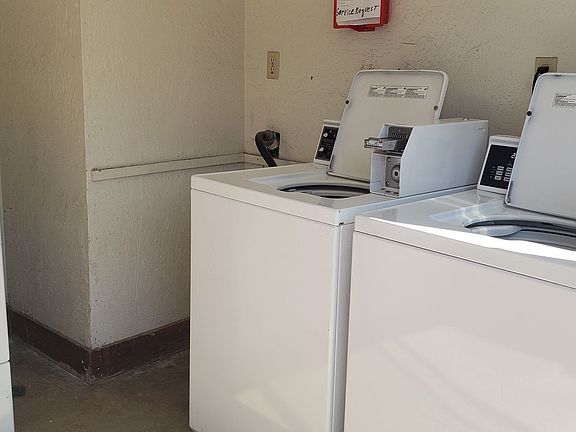 3rd image of 5074 Gaddy Ct #3