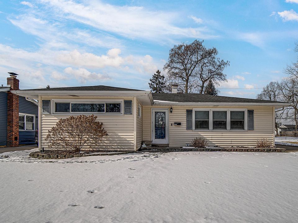 1st image of 7742 Catalpa Ave