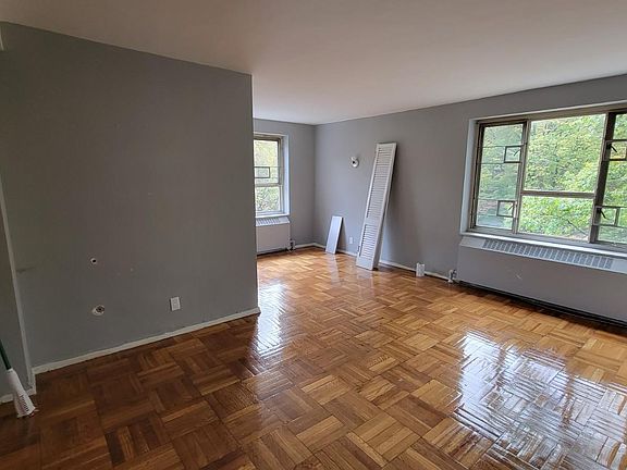 2nd image of 194 25th Ave #2