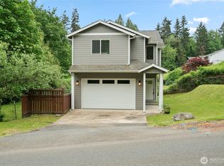 7270 E Grandview Street, Port Orchard, WA 98366