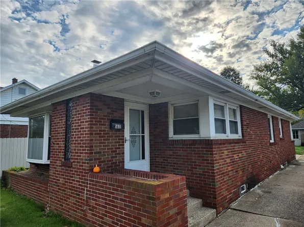 1811 E Lake Rd, Erie, PA 16511
