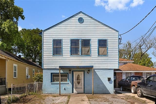 1st image of 3818 Clematis St