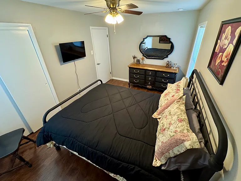 3242 Melinda Ln — Photo 11