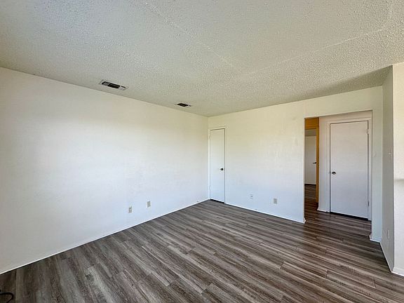 3rd image of 2101 Robert E Lee Dr #Lee