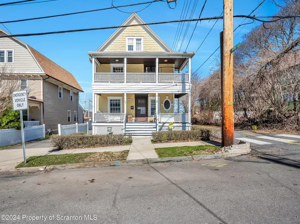 715 Myrtle St, Scranton, PA 18510