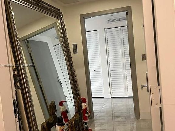 2nd image of 488 NE 18th St Unit 2109