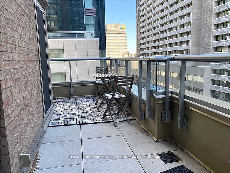 44 Gerrard St W #606 — Photo 13