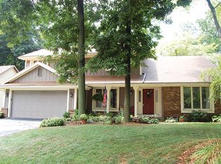 5337 Radcliffe Rd, Sylvania, OH 43560