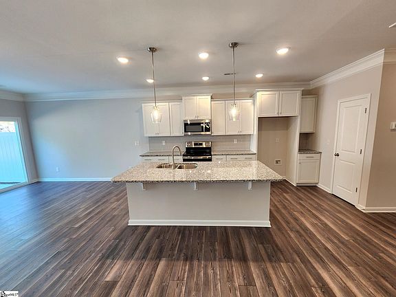 3rd image of 112 Cross Arbor Dr Lot 11