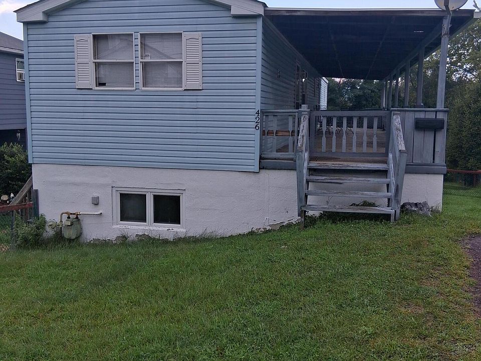 1st image of 426 Simpson St