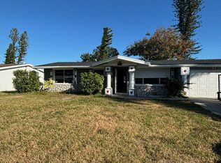 199 Salem Ave NW, Pt Charlotte, FL 33952