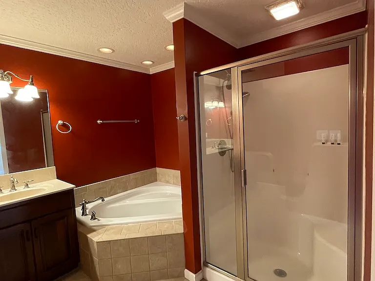 2208 White Oak Dr — Photo 13
