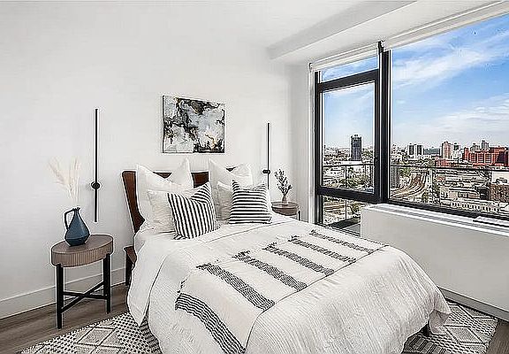 5th image of 224 E 135th St #2503S