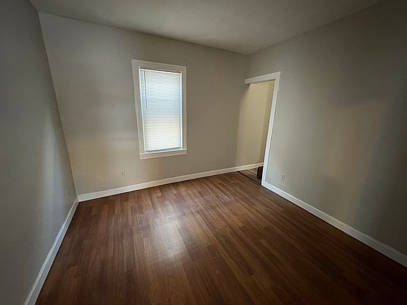 2nd image of 2916 W Meidroth St