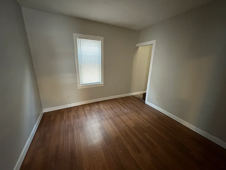 2916 W Meidroth St — Photo 2